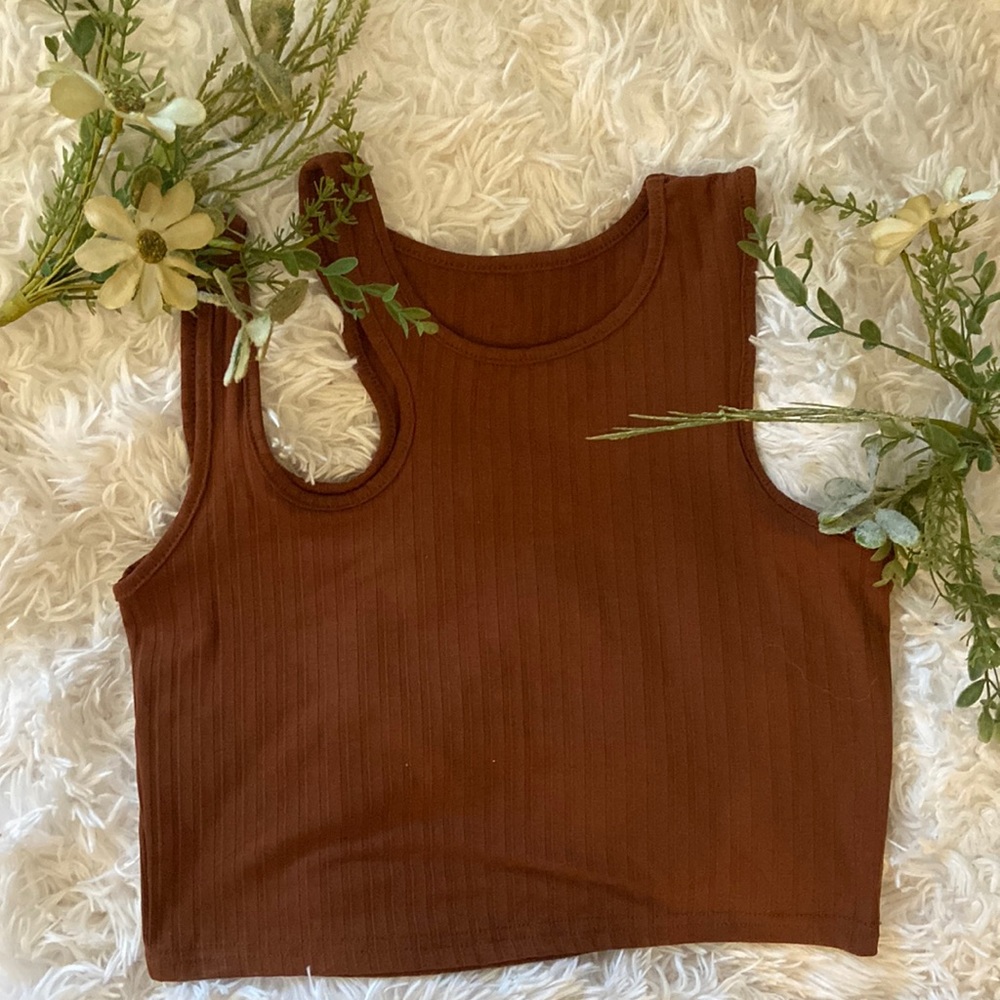 Asymmetrical Neck Crop Tank Top-Size M